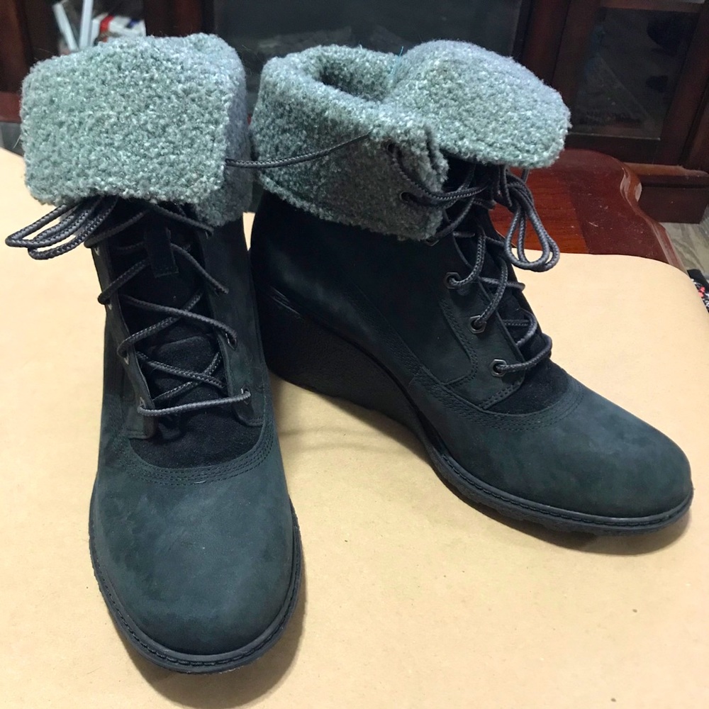 Timberland Size 11 Black Booties with Fleece